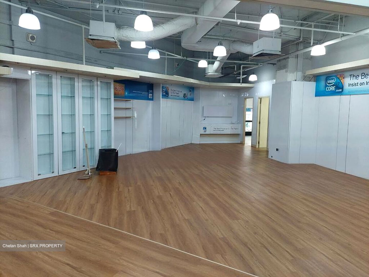 Sim Lim Square (D7), Retail #460800971